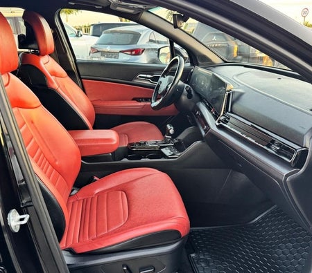 Black Kia Sportage 2023