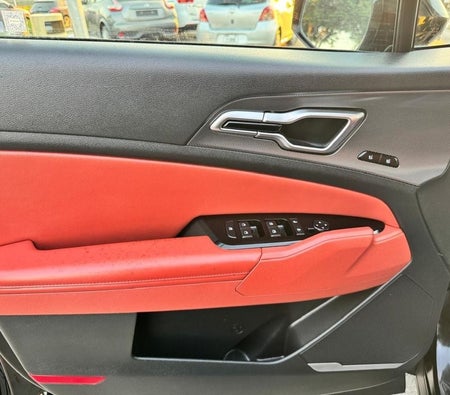 Black Kia Sportage 2023