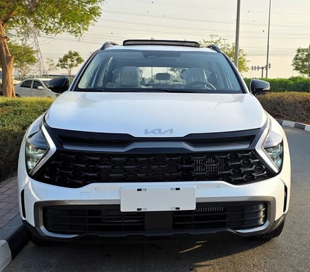 White Kia Sportage 2024