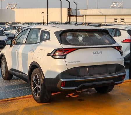 White Kia Sportage 2025