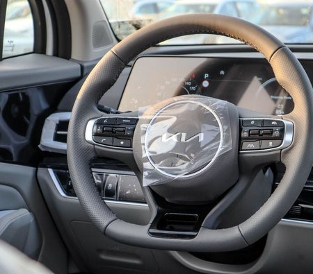 White Kia Sportage 2025