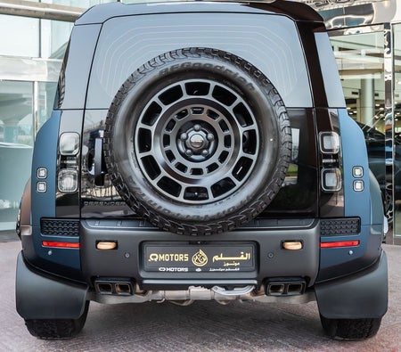 Land Rover Defender 110  2026, photo 2 of 4