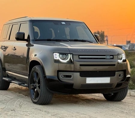 Черный Land Rover Defender 2025 год