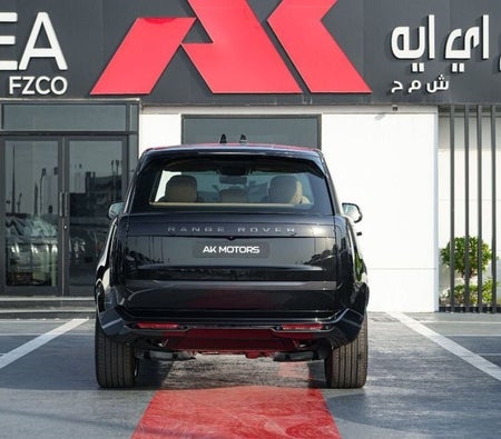 Black Land Rover Range Rover 2026