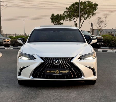 Lexus ES 350  2025, photo 2 of 4