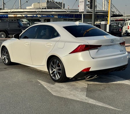 Lexus IS 300 2019, photo 4 of 4