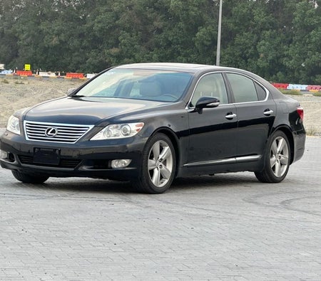 Black Lexus LS460 2012