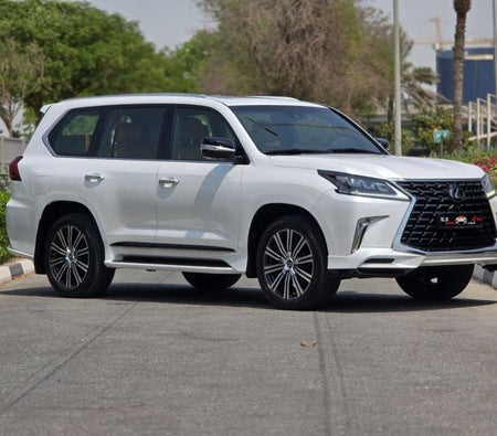 White Lexus LX570 2021