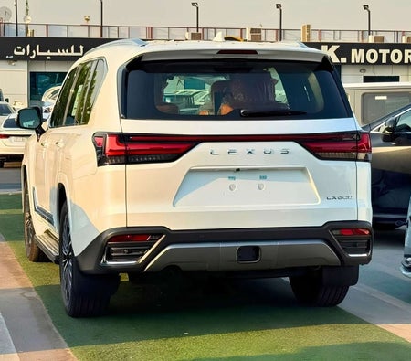 Bianca Lexus LX600 2026