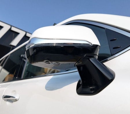 أبيض لكزس LX600 2026