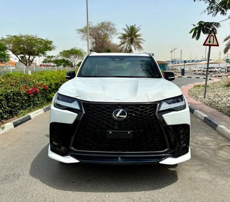 Lexus LX 700h 2025, photo 2 of 4