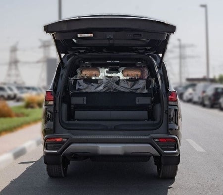 Lexus LX 700h 2026, photo 4 of 4