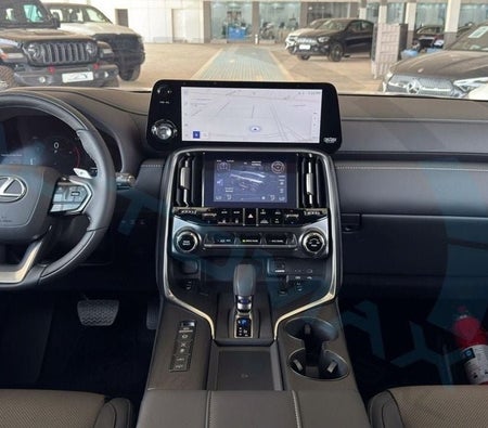 Gold Lexus LX 700h 2026