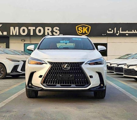 Weiß Lexus NX 350 2025 Weiß Lexus NX 350 2025