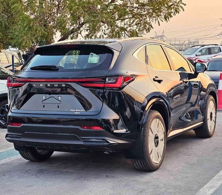 Черный Lexus NX350h 2026 Черный Lexus NX350h 2026