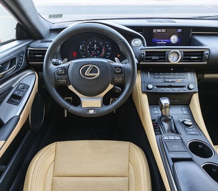 Rouge Lexus RC350 F 2017
