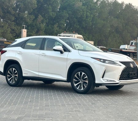 Weiß Lexus RX450h 2020