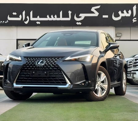Серый Lexus UX300h Premier 2025 год