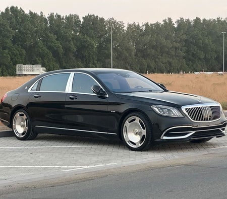 Black Mercedes Benz Maybach S650 2018