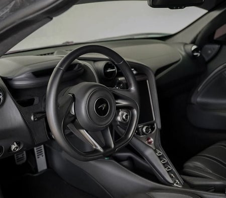 McLaren 720S  2020, photo 4 of 4