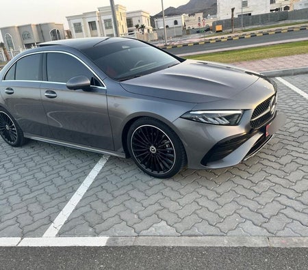 奔驰 A200 AMG  2024, photo 2 of 4