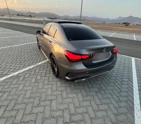 奔驰 A200 AMG  2024, photo 3 of 4