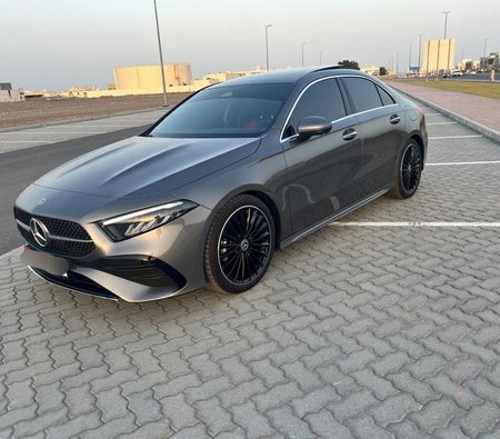 奔驰 A200 AMG  2024, photo 1 of 4