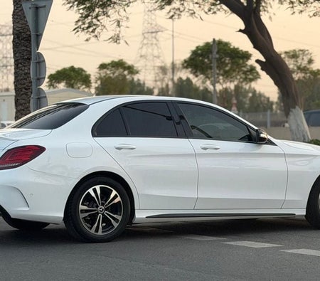 Mercedes Benz C200 2020, photo 3 of 4