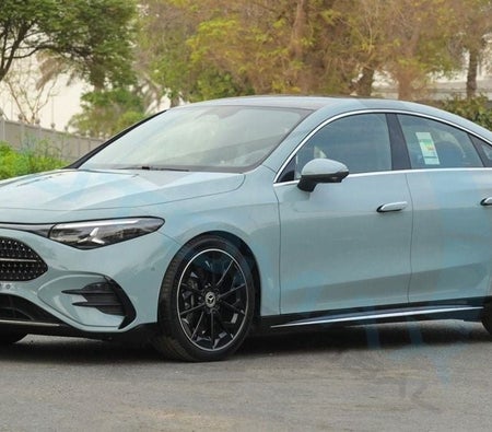 Зеленый Mercedes Benz CLA 200 2027 Зеленый Mercedes Benz CLA 200 2027