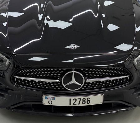 Negro Mercedes Benz E300 2021 Negro Mercedes Benz E300 2021