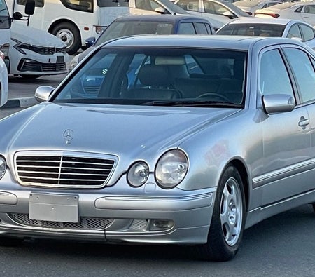 Mercedes Benz E320 2000, photo 4 of 4