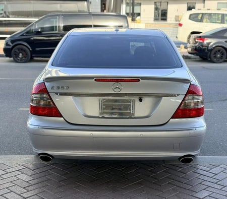 Silver Mercedes Benz E350 2008