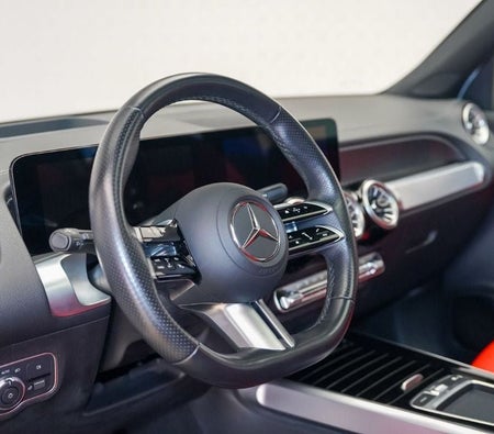 Mercedes Benz GLB 250  2025, photo 4 of 4