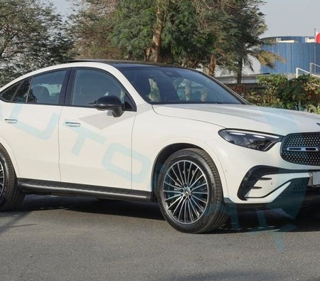 Weiß Mercedes Benz GLC 200 2026