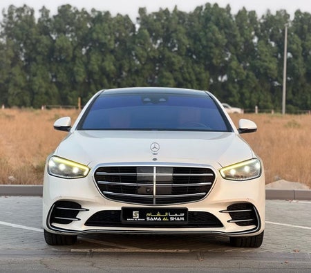 White Mercedes Benz S500 2022
