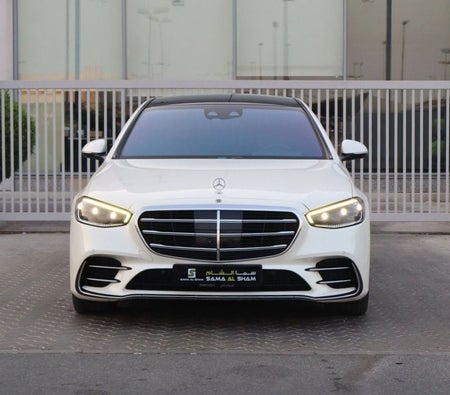 White Mercedes Benz S500 L 2022