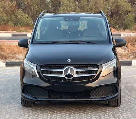 Negro Mercedes Benz Vito 2024 Negro Mercedes Benz Vito 2024