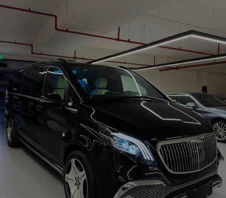 Negro Mercedes Benz Vito 2024