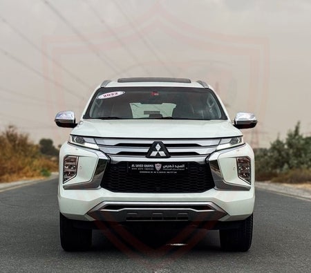 Mitsubishi Montero Sport 2022, photo 2 of 4