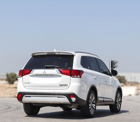 Mitsubishi Outlander 2022, photo 3 of 4