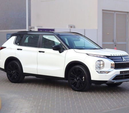 White Mitsubishi Outlander 2026