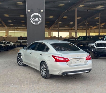 Argent Nissan Altima 2016