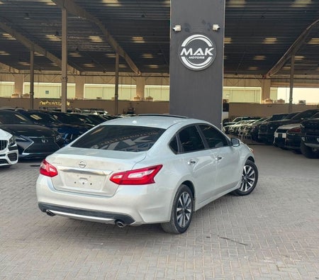 Argent Nissan Altima 2016