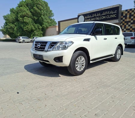 Weiß Nissan Patrol 2019