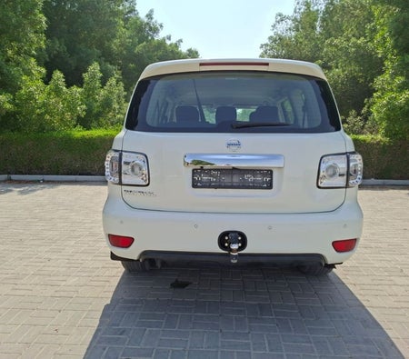 Weiß Nissan Patrol 2019