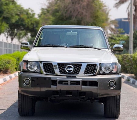 Beyaz Nissan Patrol 2020