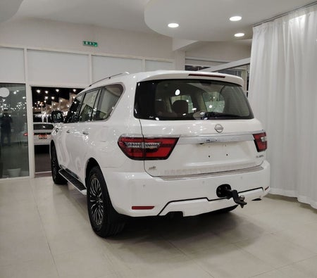 Weiß Nissan Patrol 2023