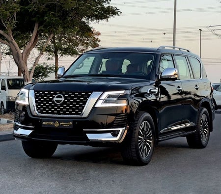 Черный Nissan Patrol 2024 год Черный Nissan Patrol 2024 год