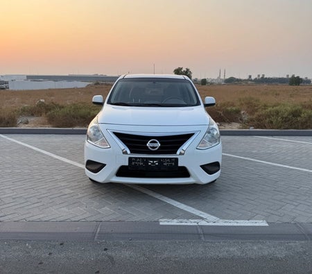White Nissan Sunny 2022