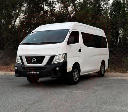 Nissan Urvan 2020, photo 3 of 4